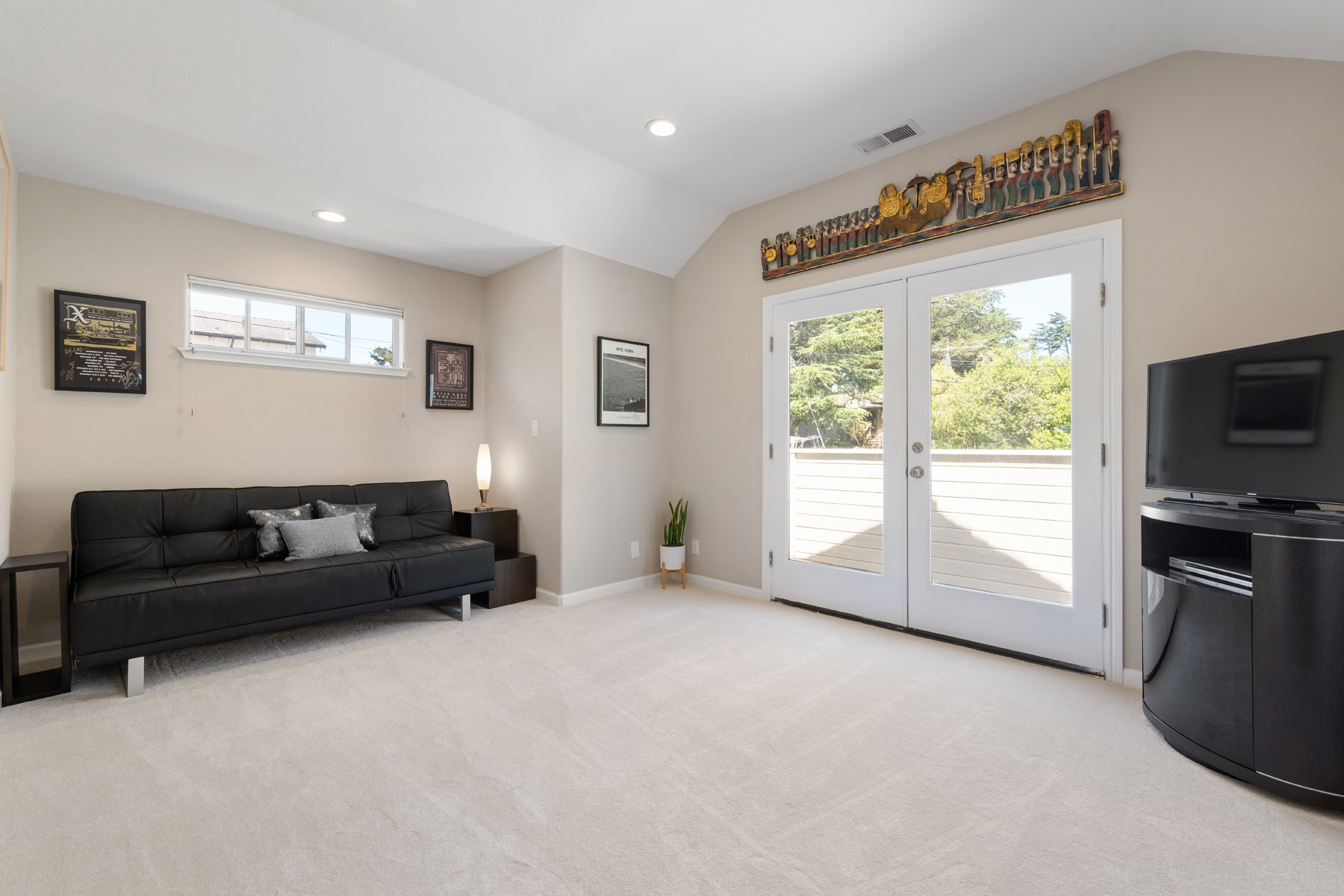 548 Hermosa Ave